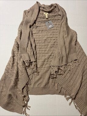 Matilda Jane Taupe Fringe Cable-Knit Poncho size M NWT 152